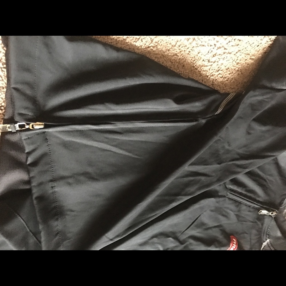 High-performance athletic gear - Picture 5 of 5